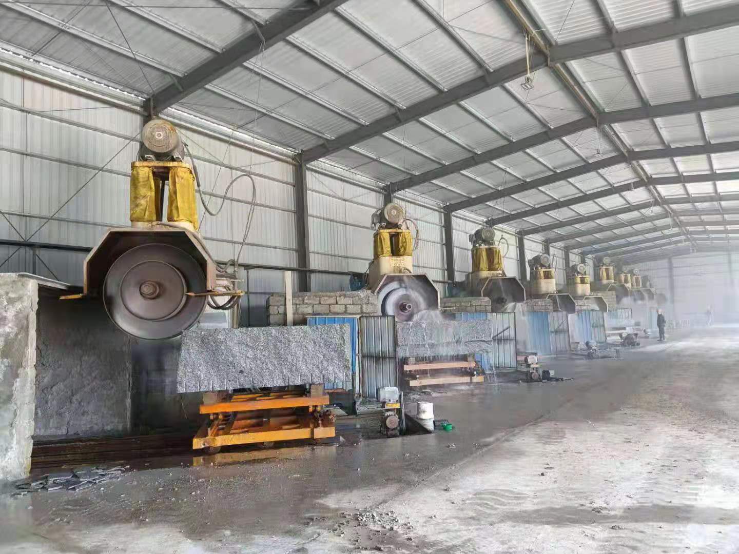 Máquina cortadora de bloques de puente de granito Máquina cortadora de piedra de hojas múltiples HLQY-2500 HuaLong Machinery